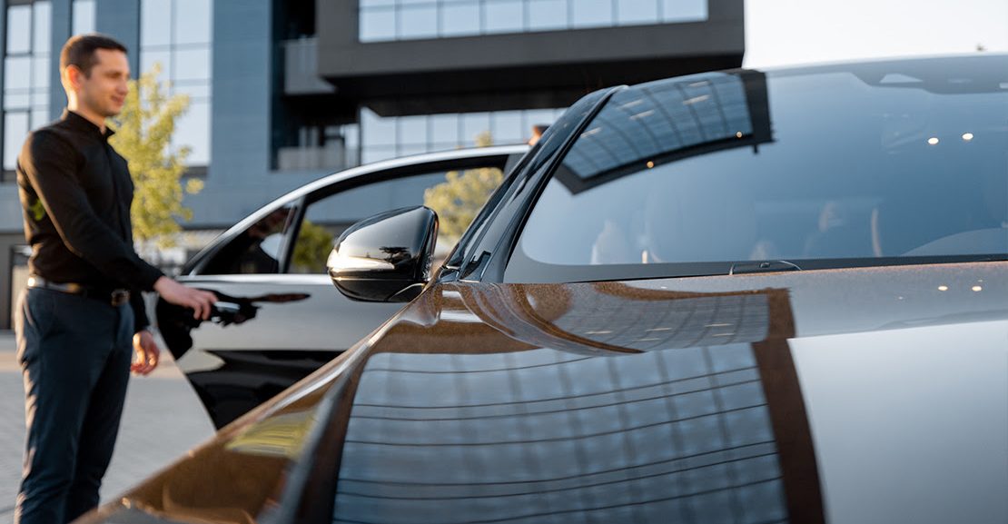 Why Carbon Tint Outperforms Dyed Film in Irvine Heat