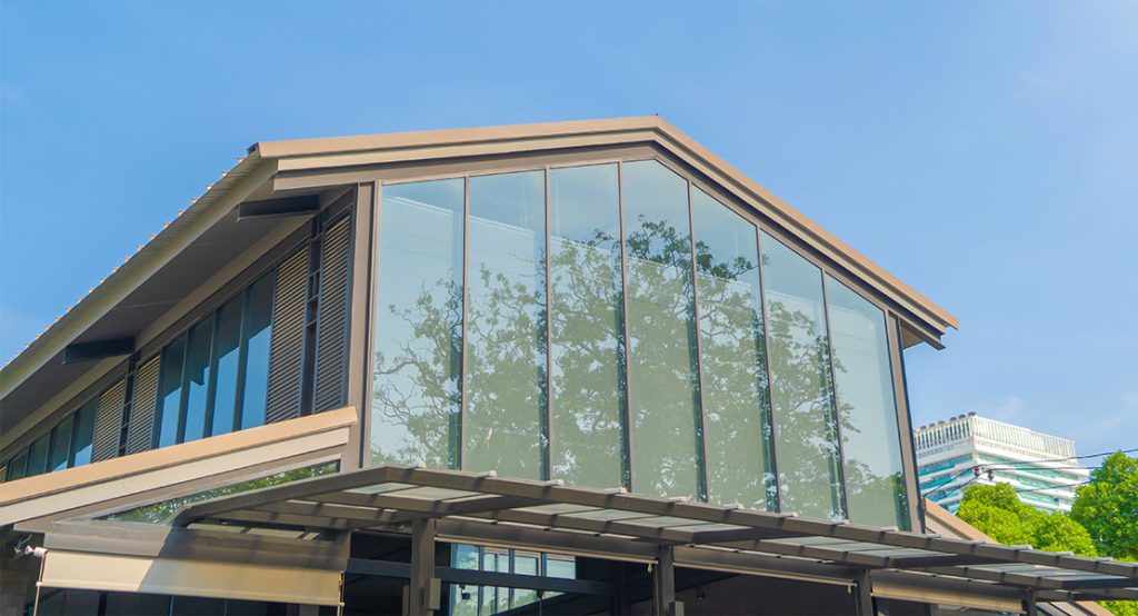 Laminated Glass Beats Film in a Quake